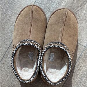 UGG Tasman Slipper Size 6